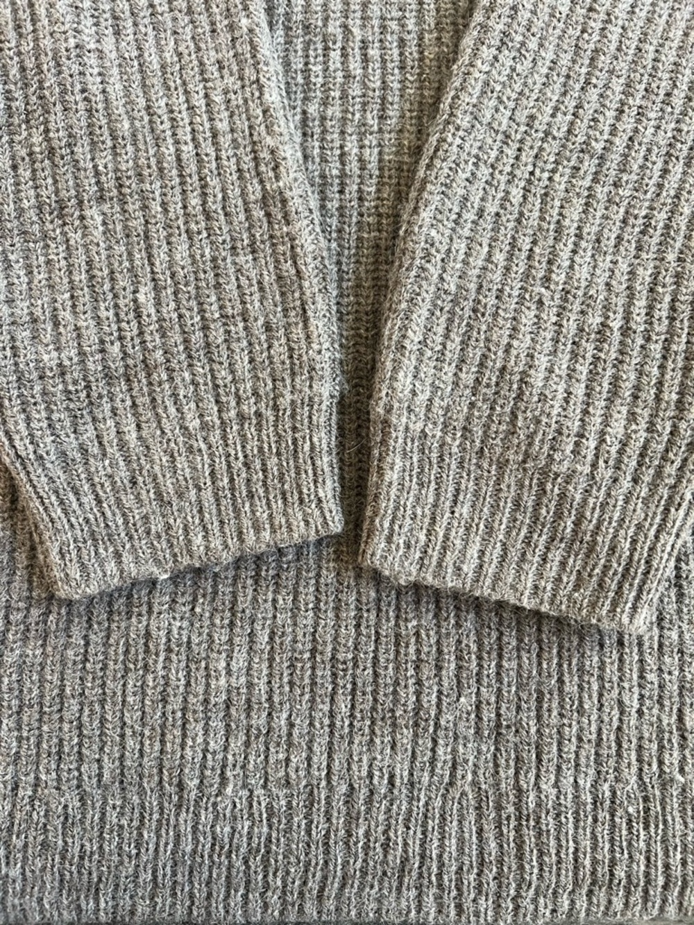 Jenni Kayne Women’s V-Neck Ribbed Sweater in Light Taupe - Picture 8 of 12